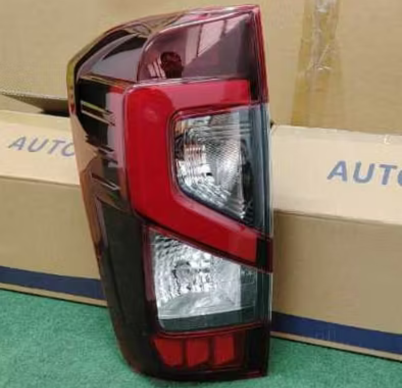 NISSAN NAVARA 2021 PRO 4X D23T FACELIFT TAIL LAMP LH